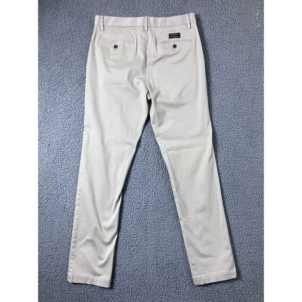 Banana Republic chinos lines